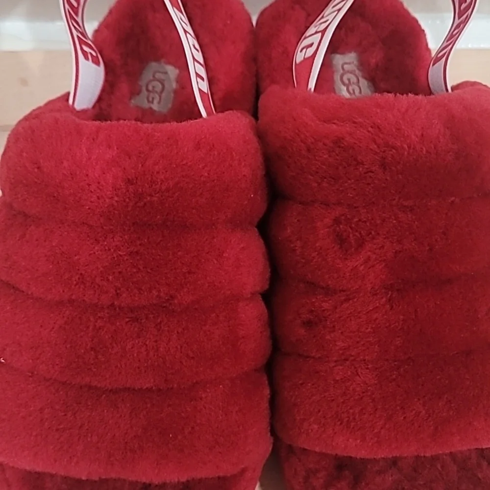 ⚘️ UGG FLUFF YEAH SLIDE SLIPPERS ⚘️ - Picture 10 of 13
